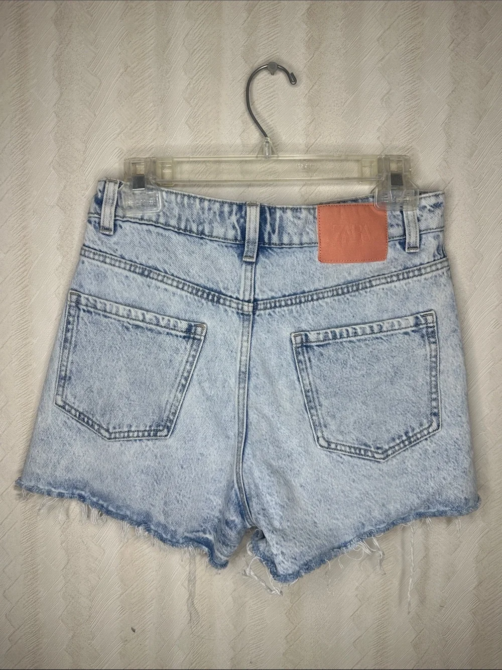 ❤️ ZARA Light Wash Denim High-Rise Women's Shorts SIZE 6